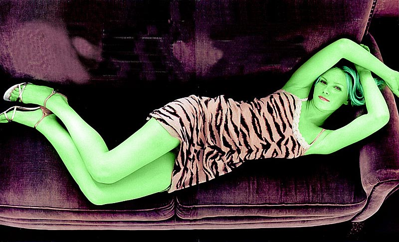 kirsten dunst transformed into an Orion Slave Girl (green skinned women of Star Trek)