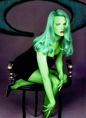 nicole kidman transformed into an Orion Slave Girl (green skinned women of Star Trek)